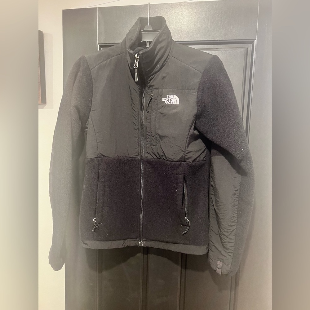North face woman’s zip up